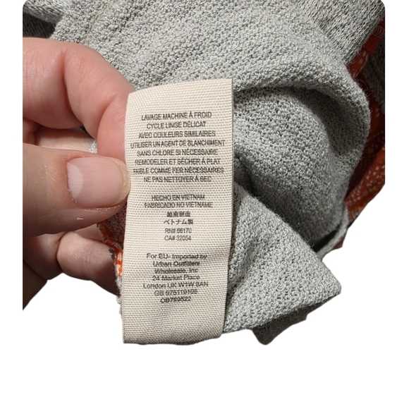 XS Free People We The Free Friday Fever Red & Gray Boho Top with Floral Sleeves - Picture 9 of 13